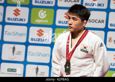 Budapest, Ungarn. 30 Aug, 2017. Eine Changrim von Korea auf dem Podium für-73-kg-Klasse bei der Judo-WM Budapest 2017, der am 30. August 2017 in Budapest, Ungarn. Credit: Rok Rakun/Pacific Press/Alamy leben Nachrichten Stockfoto