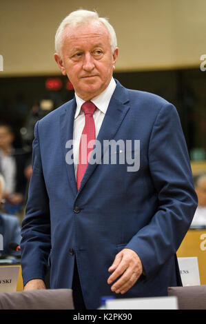 Brüssel, Bxl, Belgien. 31 Aug, 2017. Boguslaw LIBERADZKI Mitglied des Europäischen Parlaments (MDEP) während der Debatte über die Rechtsstaatlichkeit in Polen an der Ausschuss des Europäischen Parlaments für Bürgerliche Freiheiten, Justiz und Inneres in Brüssel, Belgien, am 31.08.2017 von Wiktor Dabkowski Credit: Wiktor Dabkowski/ZUMA Draht/Alamy leben Nachrichten Stockfoto