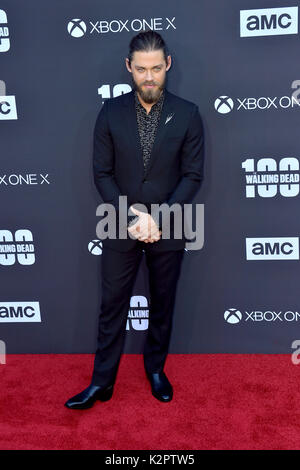 Los Angeles, USA. 22 Okt, 2017. Tom Payne sorgt der AMC "The Walking Dead" Jahreszeit 8 Premiere und die 100. episode Feier an der griechischen Theater am 22. Oktober 2017 in Los Angeles, Kalifornien. Credit: geisler - fotopress/alamy leben Nachrichten Stockfoto