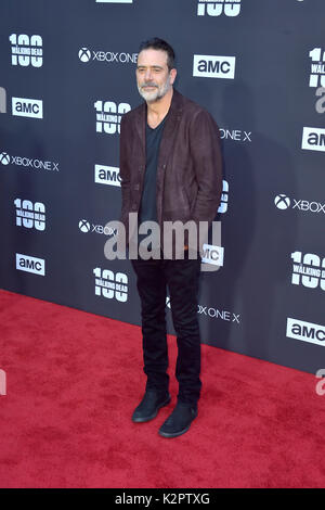 Los Angeles, USA. 22 Okt, 2017. Jeffrey Dean Morgan sorgt der AMC "The Walking Dead" Jahreszeit 8 Premiere und die 100. episode Feier an der griechischen Theater am 22. Oktober 2017 in Los Angeles, Kalifornien. Credit: geisler - fotopress/alamy leben Nachrichten Stockfoto