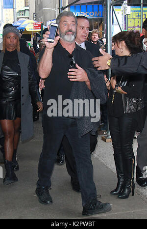 New Yok, NY, USA. Nov. 2017. Mel Gibson sah nach einem Auftritt am Guten Morgen Amerika, der seinen neuen Film Daddy's Home 2 in New York City am 9. November 2017 promotete. Credit: Rw/Media Punch/Alamy Live News Stockfoto