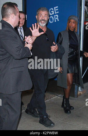 New Yok, NY, USA. Nov. 2017. Mel Gibson sah nach einem Auftritt am Guten Morgen Amerika, der seinen neuen Film Daddy's Home 2 in New York City am 9. November 2017 promotete. Credit: Rw/Media Punch/Alamy Live News Stockfoto