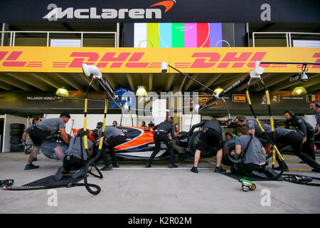 Sao Paulo, Brasilien. 10 Nov, 2017. Formel 1 - Grand Prix von Brasilien Vorbereitungen Credit: Dario Oliveira/ZUMA Draht/Alamy leben Nachrichten Stockfoto
