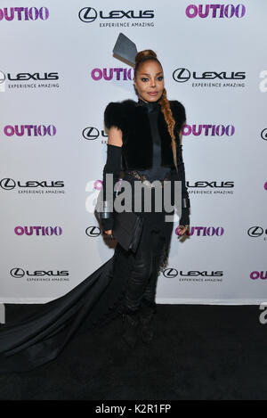 New York, USA. Nov. 2017. Janet Jackson besucht die VERANSTALTUNG OUT Magazine #OUT100, die Lexus am 9. November 2017 im Altman Building in New York City präsentiert hat. Credit: Erik Pendzich/Alamy Live News Stockfoto