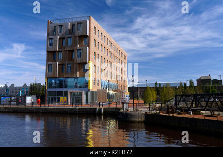 Gloworks Kreativwirtschaft Zentrum Porth Teigr, Roath Bassin, Bucht von Cardiff, Cardiff, Südwales, UK. Stockfoto