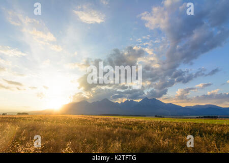 Hohe Tatra aus Süd-ost, vor lomnitzer stit (Lomnica Peak, Lomnitzer Spitze), Vysoke Tatry (Hohe Tatra, Hohe Tatra, Slowakei Stockfoto