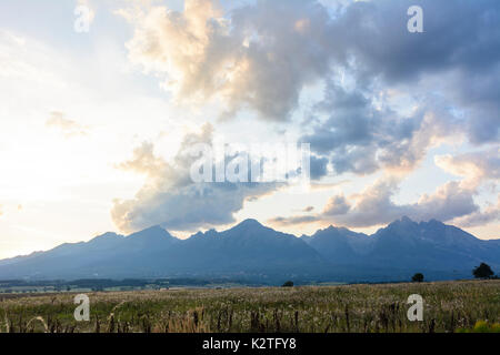 Hohe Tatra aus Süd-ost, vor lomnitzer stit (Lomnica Peak, Lomnitzer Spitze), Vysoke Tatry (Hohe Tatra, Hohe Tatra, Slowakei Stockfoto