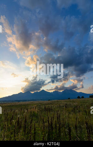 Hohe Tatra aus Süd-ost, vor lomnitzer stit (Lomnica Peak, Lomnitzer Spitze), Vysoke Tatry (Hohe Tatra, Hohe Tatra, Slowakei Stockfoto