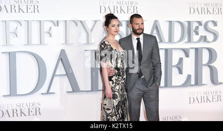 Foto muss Gutgeschrieben © Alpha Presse 079965 09/02/2017 Dakota Johnson und Jamie Dornan der BRITISCHEN Premiere der 50 Farbtöne dunkler Odeon Leicester Square London Stockfoto