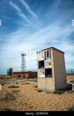 Nebelhorn Gebäude auf der Landspitze von Dungeness, Kent, Großbritannien Stockfoto