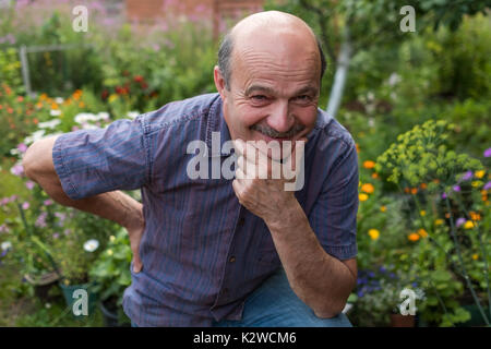 Stattlichen kaukasischen heranreifenden Mann mit Schnurrbart. Stockfoto
