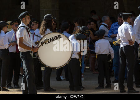 ABADIA, AMARES, PORTUGAL - 15. August 2017: traditionelle religiöse Prozession von Senhora da Abadia in Amares, Portugal Stockfoto