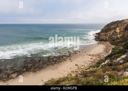 Abgeschiedene Dume Cove am Point Dume State Beach in Malibu, Kalifornien. Stockfoto