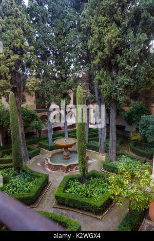 Der Patio de Lindaraja, von des Kaisers Kammern (Habitaciones de Carlos V), La Alhambra, Granada, Spanien Stockfoto