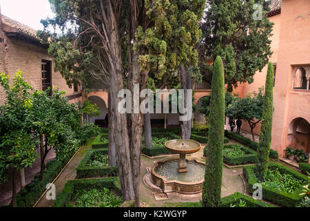 Der Patio de Lindaraja, von des Kaisers Kammern (Habitaciones de Carlos V), La Alhambra, Granada, Spanien Stockfoto