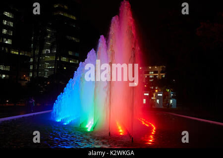 Rainbow Brunnen im Magic Water Circuit (weltweit größte Brunnen Komplex), Park der Reserve, Lima, Peru, Südamerika Stockfoto