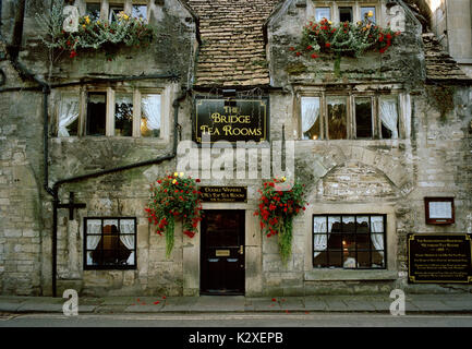 Die Brücke Kaffee Zimmer Bradford on Avon in Wiltshire, England, in Großbritannien im Vereinigten Königreich Großbritannien Europa. Tourismus Touristische alten Olde Worlde Site Stockfoto