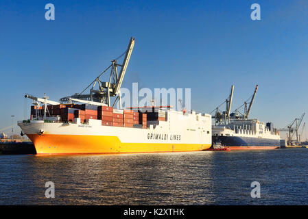 Containerschiff grandee Abkommen von Cotonou in der Hanse Hafen von Hamburg, Deutschland, Europa, Grande Cotonou im Hansahafen Containerschiff von Hamburg, Deutschland Stockfoto