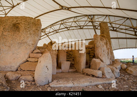 HAGAR QUIM, MALTA - 16. OKTOBER 2016: prähistorische Tempel, megalithischen Wahrzeichen der Insel Malta. Panoramablick. Stockfoto