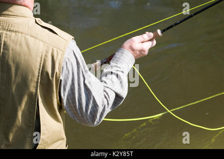 Fliegenfischen obere Chalke Fluss Stockfoto