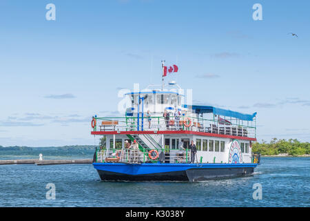 Die Island Princess eine Tour Boot auf See Couchiching fährt täglich vom Hafen von Orillia Ontario. Stockfoto