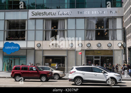 Salesforce Tower, 3 Bryant Park, an der Sixth Avenue, NYC, USA 2018 Stockfoto