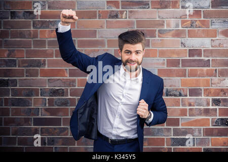 Ein Foto von jungen, erfolgreichen Mann, der Marine. Stockfoto