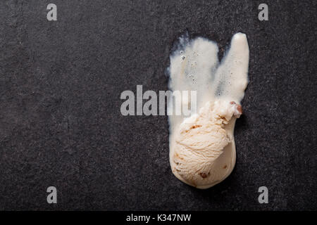 Schmelz Kugel Eis an einem heißen Sommertag Stockfoto