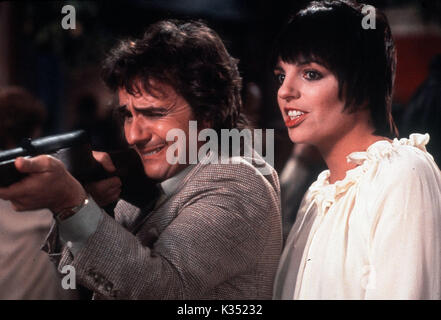 ARTHUR DUDLEY MOORE, Liza Minnelli Datum: 1981 Stockfoto