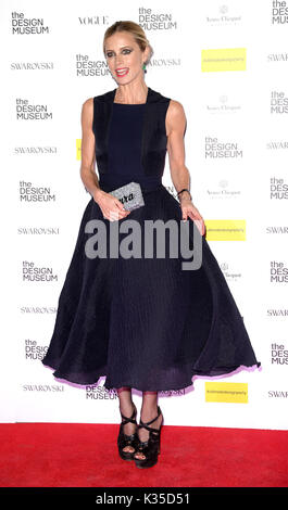 Foto muss Gutgeschrieben © Alpha Presse 078237 22/11/2016 Laura Bailey im Design Museum VIP LAUNCH in London. Stockfoto