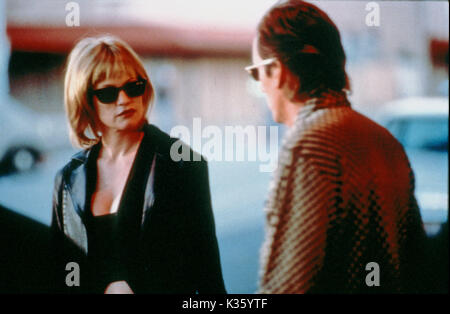 EIN WEITERER TAG IM PARADIES MELANIE GRIFFITH UND JAMES WOODS EINE CHINESISCHE BUCHMACHEREI EIN WEITERER TAG IM PARADIES MELANIE GRIFFITH, JAMES WOODS Datum: 1998 Stockfoto