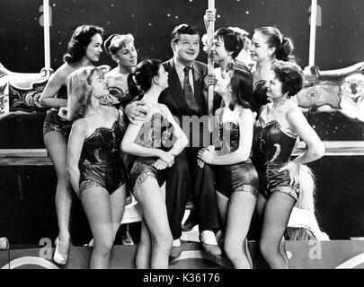 Die BENNY HILL SHOW [BR 1969) Benny Hill Centre Stockfoto