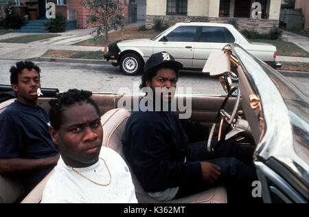 BOYZ N DER HAUBE ICE CUBE IM FAHRERSITZ Datum: 1991 Stockfoto