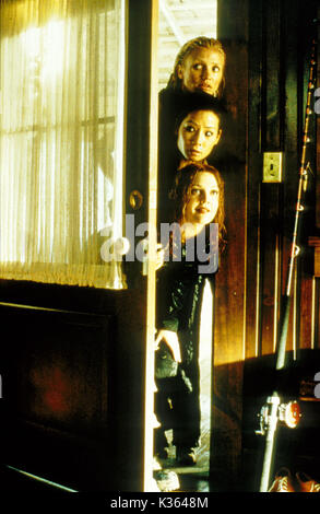 CHARLIE'S ANGELS [US/GER 2000] VON OBEN NACH UNTEN: CAMERON DIAZ, LUCY LIU, DREW BARRYMORE CHARLIE'S ANGELS (US/GER 2000) COLUMBIA BILDER VON OBEN NACH UNTEN: CAMERON DIAZ, LUCY LIU, DREW BARRYMORE Datum: 2000 Stockfoto