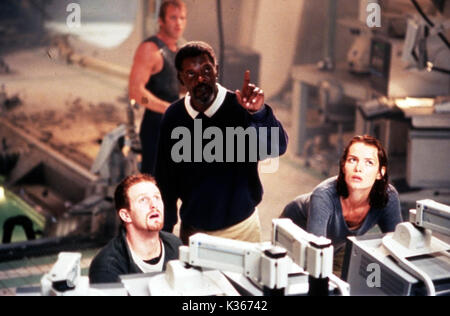 DEEP BLUE SEA MICHAEL RAPPAPORT, Samuel L Jackson, SAFFRON BURROWS] Datum: 1999 Stockfoto