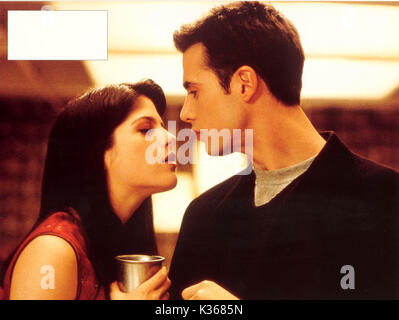 AUF DICH, SELMA BLAIR, FREDDIE PRINZE JR. FILMVERÖFFENTLICHUNG VON OPEN-CITY-FILMEN, RUNTER ZU DIR, SELMA BLAIR, FREDDIE PRINZE JR. FILMVERÖFFENTLICHUNG DURCH OPEN-CITY-FILME Datum: 2000 Stockfoto