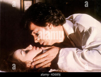 DRACULA KATE NELLIGAN, FRANK LANGELLA Datum: 1979 Stockfoto