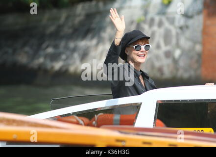 Venedig, Italien. 1. September 2017. Susan Sarandon ist während der 74. Internationalen Filmfestspielen von Venedig am Lido von Venedig am 1. September 2017 gesehen. Quelle: Andrea Spinelli/Alamy leben Nachrichten Stockfoto