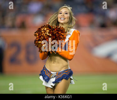 31. August 2017: Denver Broncos Cheerleader im vierten Quartal ein NFL preseason matchup zwischen den Arizona Cardinals und die Denver Broncos am Sport Behörde Feld bei Mile High Stadium Denver CO, Broncos Win30 - 2 Scott D Stivason/Cal Sport Media Stockfoto