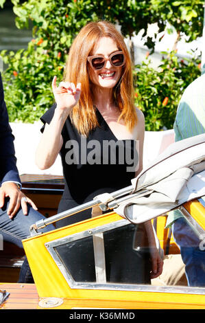 Venedig, Italien. 01 Sep, 2017. Julianne Moore im Hotel Excelsior auf dem 74. Internationalen Filmfestival von Venedig kommt am 01 September, 2017 in Venedig, Italien Quelle: geisler - fotopress/alamy leben Nachrichten Stockfoto