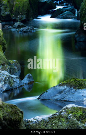 Die mystischen und magischen Fairy Glen oder Waliser Ffos Noddun in der verborgenen tiefe Schlucht des Flusses Conwy in Nord Wales in der Nähe von Betwys-y-Coed Stockfoto