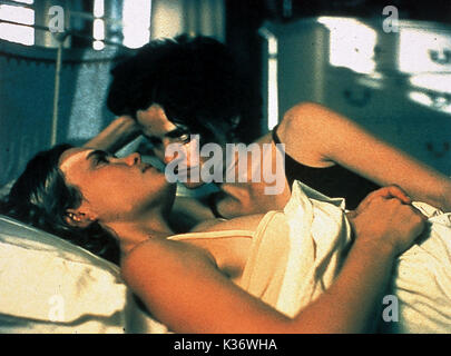 Hohe Kunst Radha Mitchell und Ally Sheedy Datum: 1998 Stockfoto