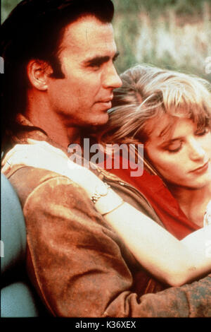 IRON LABYRINTH JEFF FAHEY, BRIDGET FONDA FILM RELEASE VON J & M ENTERTAINMENT IRON LABYRINTH JEFF FAHEY, BRIDGET FONDA FILM RELEASE VON J & M ENTERTAINMENT IRON LABYRINTH (JAPAN/US 1991) JEFF FAHEY, BRIDGET FONDA FILM RELEASE VON J & M ENTERTAINMENT Datum: 1991 Stockfoto