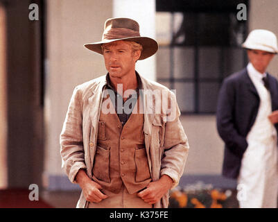 Aus AFRIKA ROBERT REDFORD LEINEN ANZUG EIN UNIVERSELLES BILD 0034647.JPG AUS AFRIKA UNIVERSAL PICTURES Meryl Streep links Datum: 1985 Stockfoto