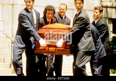 Die PALLBEARER MIRAMAX FILMS DAVID SCHWIMMER Sarg: pallbearers Datum: 1996 Stockfoto