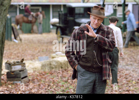 SEABISCUIT COPYRIGHT: UNIVERSAL PICTURES/DREAMWORKS LLC CHRIS COOPER SEABISCUIT COPYRIGHT: UNIVERSAL PICTURES/DREAMWORKS LLC CHRIS COOPER Datum: 2003 Stockfoto