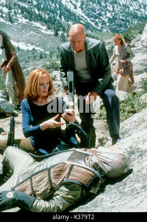 STAR TREK: INSURRECTION GATES MCFADDEN, PATRICK STEWART PARAMOUNT PICTURES STAR TREK: INSURRECTION GATES MCFADDEN, PATRICK STEWART PARAMOUNT PICTURES Datum: 1998 Stockfoto