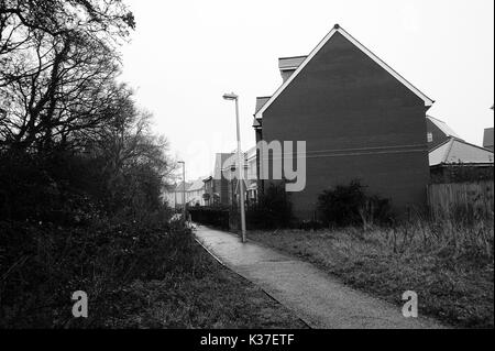 Das entgegengesetzte Ende der Meile Straße zu Cosmeston Lakes und Country Park. Stockfoto