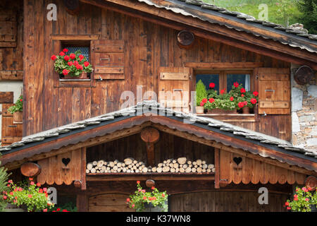 Altes Chalet Savoie Stockfoto