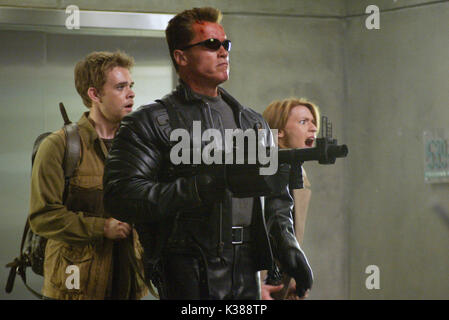 TERMINATOR 3: REBELLION DER MASCHINEN L-R, NICK STAHL, ARNOLD SCHWARZENEGGER, Claire Danes COPYRIGHT: WARNER BROS./COLUMBIA TRI STAR Stockfoto